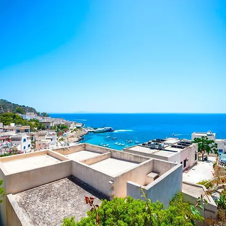Hotel Dolcevita Egadi Eco 4*